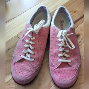Women's Simple pink suede sneakers size 10